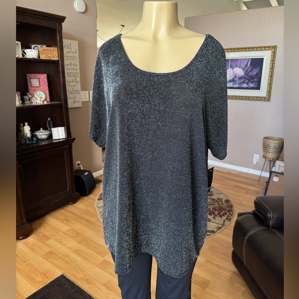 NAIF black and silver metallic short sleeve shimmery blouse-size XXL-NWT
